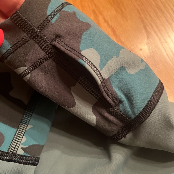 Lululemon Reversible Wunder Under Camo Leggings & Tank NWT - TANK IS SOLD - Picture 10 of 13